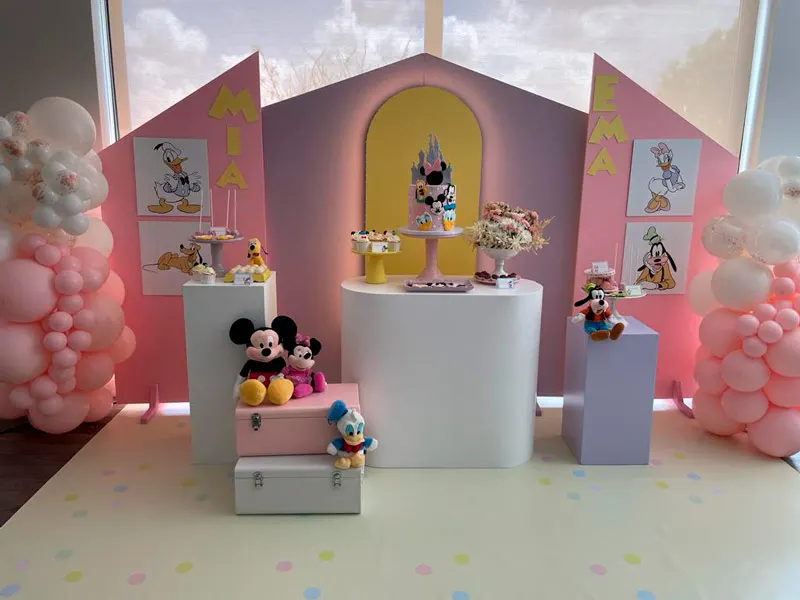 Minnie e Amigos