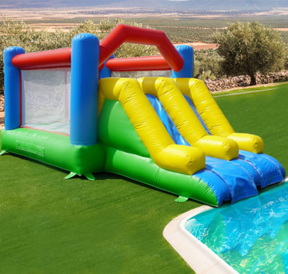 Insufláveis com escorrega