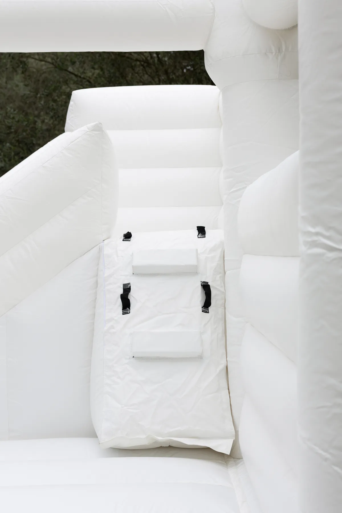 White Castle (photo 6)